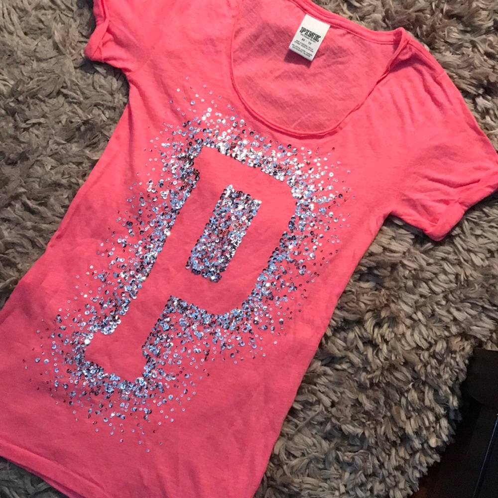 Victoria Secret Pink t shirt. Glitter sequined💎